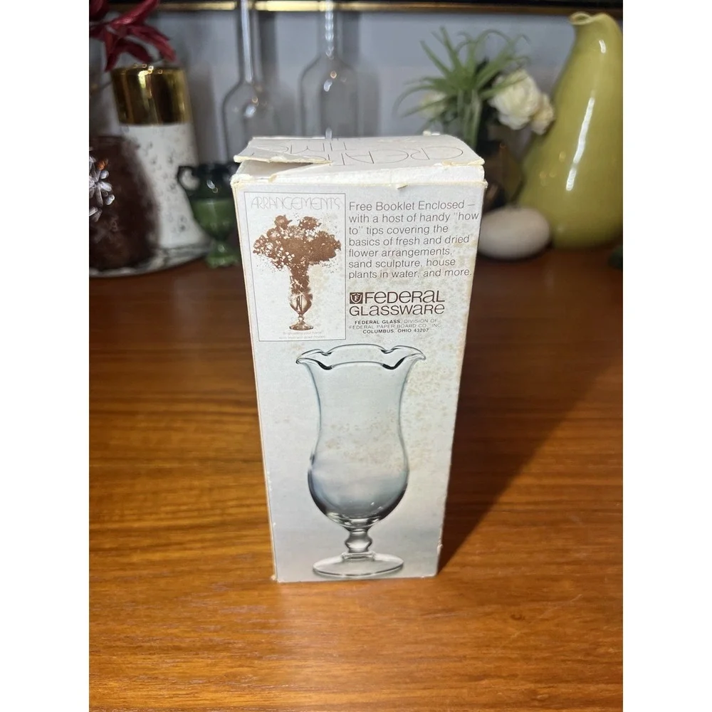 Vintage NOS Federal Glassware Vase 8 in w/ Original Box & Booklet
